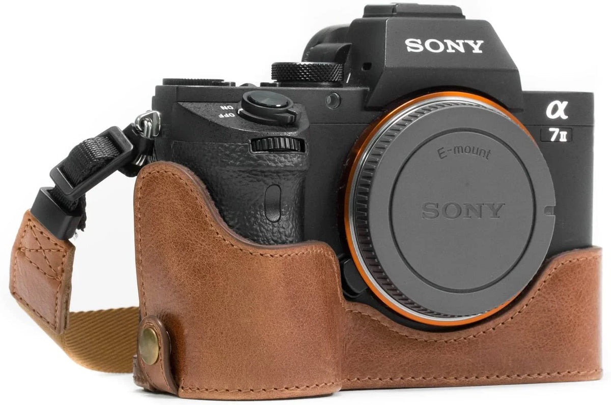 Half Brown Alpha II, Genuine A7R II and II, MG1130 Case A7S Camera Dark A7 MegaGear - Leather Strap