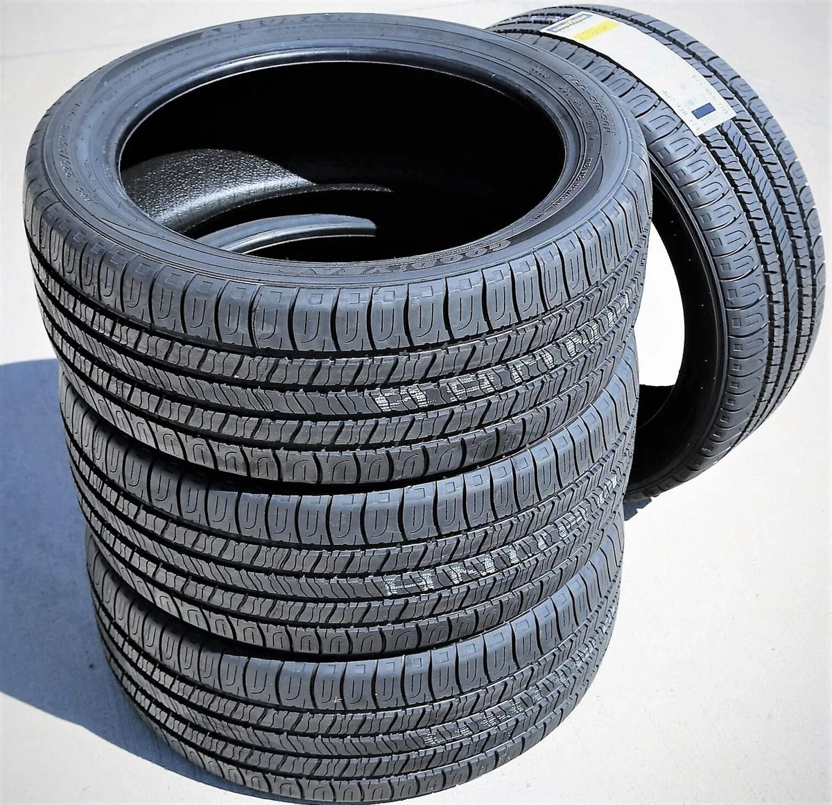 2012 All-Season Goodyear of Camry 225/45R18 XLE, 2008-12 Tires SEL 91V Season 4 (FOUR) Assurance Set A/S Fits: All Fusion