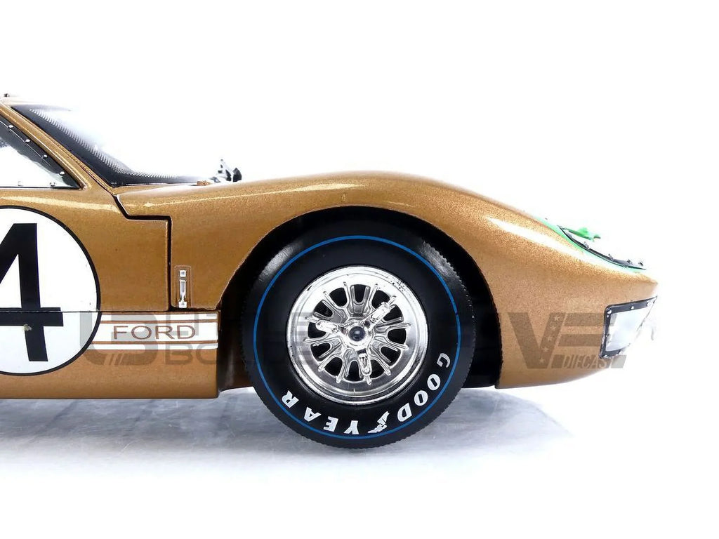 Shelby 2 Collectibles SC414 Diecast GT-40 1-18 MK Gold No.4 Car 1966 Model