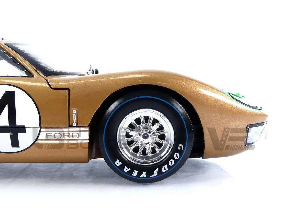 Shelby 2 Collectibles SC414 Diecast GT-40 1-18 MK Gold No.4 Car 1966 Model