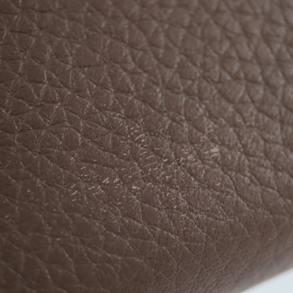 Parnacea Capucines Long LV (Good) Gold Beige Taupe Portefeuille Genuine Fitting Taurillon M62075 Metal Logo Pre-Owned Wallet Leather