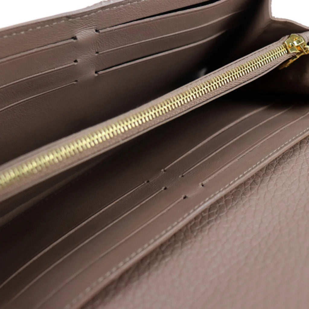 Parnacea Capucines Long LV (Good) Gold Beige Taupe Portefeuille Genuine Fitting Taurillon M62075 Metal Logo Pre-Owned Wallet Leather