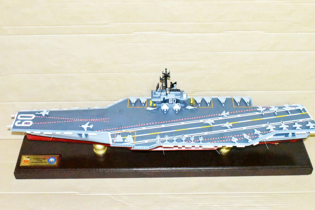 Model,Mahogany,Forrestal Saratoga USS Carrier Model,Navy,Scale Aircraft CV-60 Class