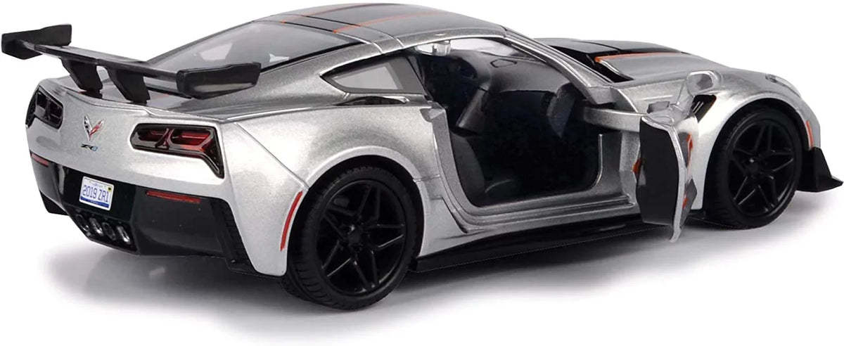 ZR1 #2, Chevy Toy Silver - Corvette 73785SV Motor Car Model scale 1/24 Max 2019 Diecast -