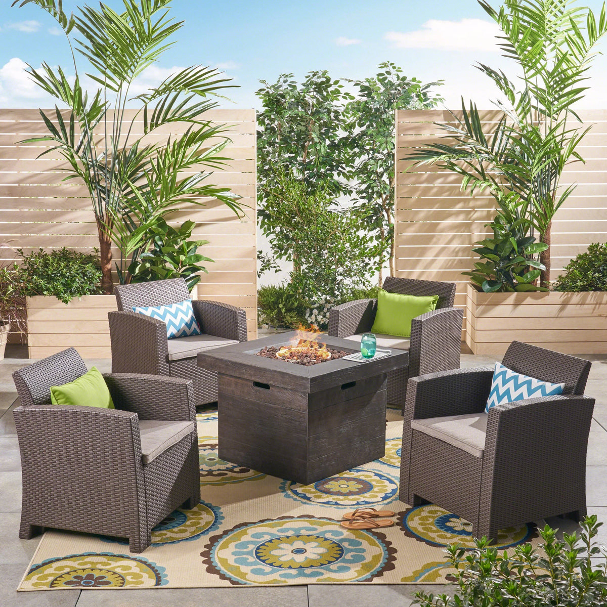 Ollie Pit, exterior 4-Seater with Brown Fire Beige Club Chat Mixed Wicker Set Chair and