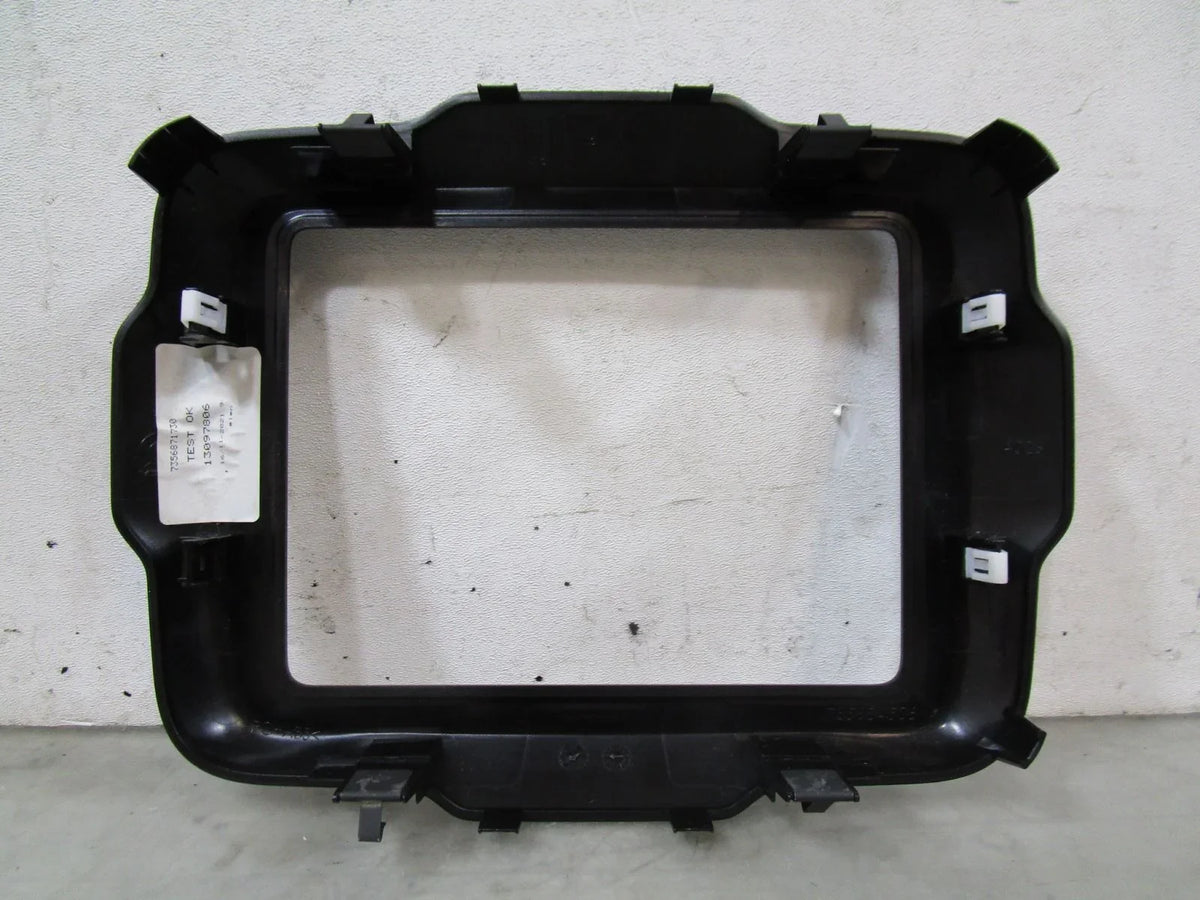 Renegade Jeep 2021 Bezel Pre-Owned Stereo OEM Radio Trim 21 (Good)